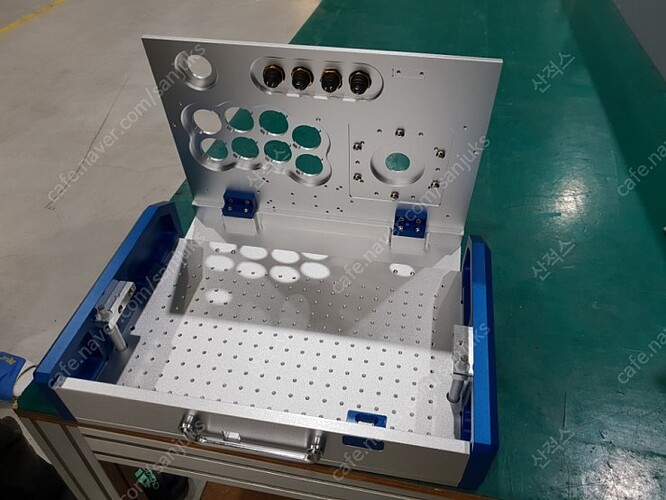 Sanjuks%20Miniviewlix%20cnc%20aluminum%20astro%20layout%20fightstick%20case%20hinged%26handle%26multisupport%20bottom%20%20miKakaoTalk_20181029_105300692